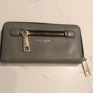 Marc Jacobs Grey Leather Zip Wallet